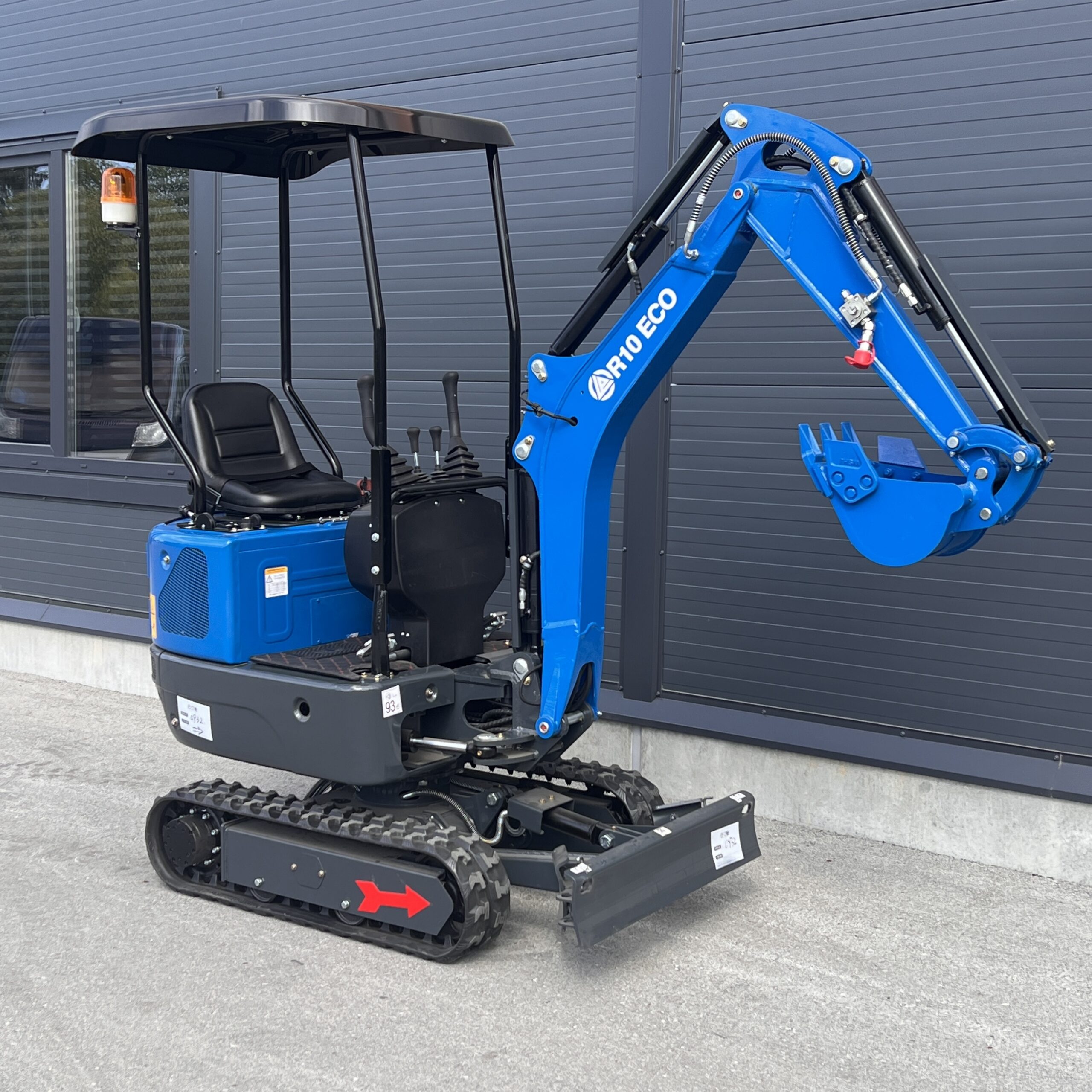Rippa R10 uus miniekskavaator müüa